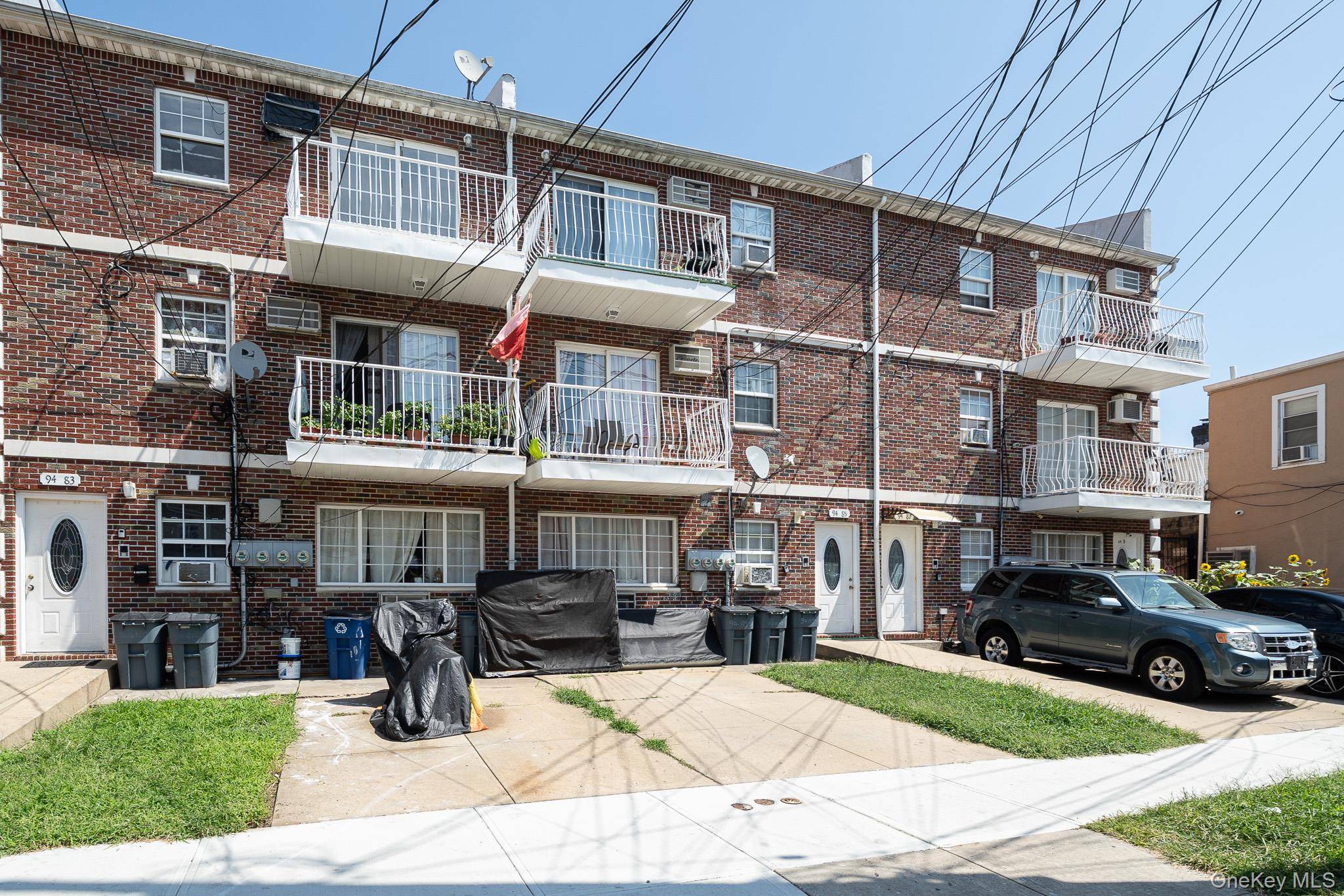 9483 218th ST, Queens Village, NY 11428