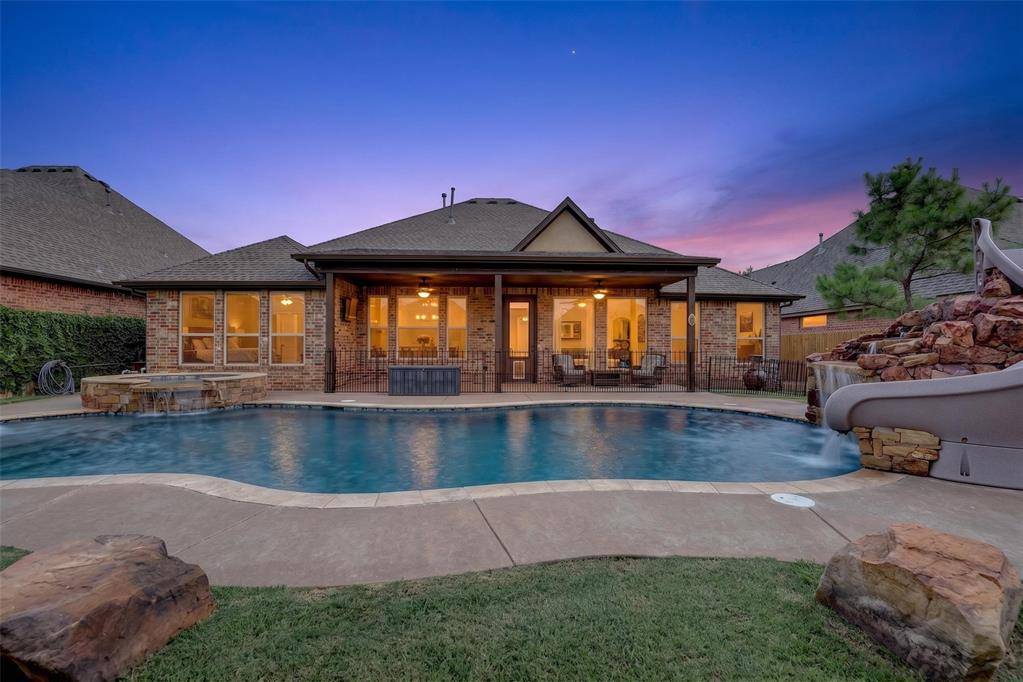 9021 NW 148th PL, Yukon, OK 73099