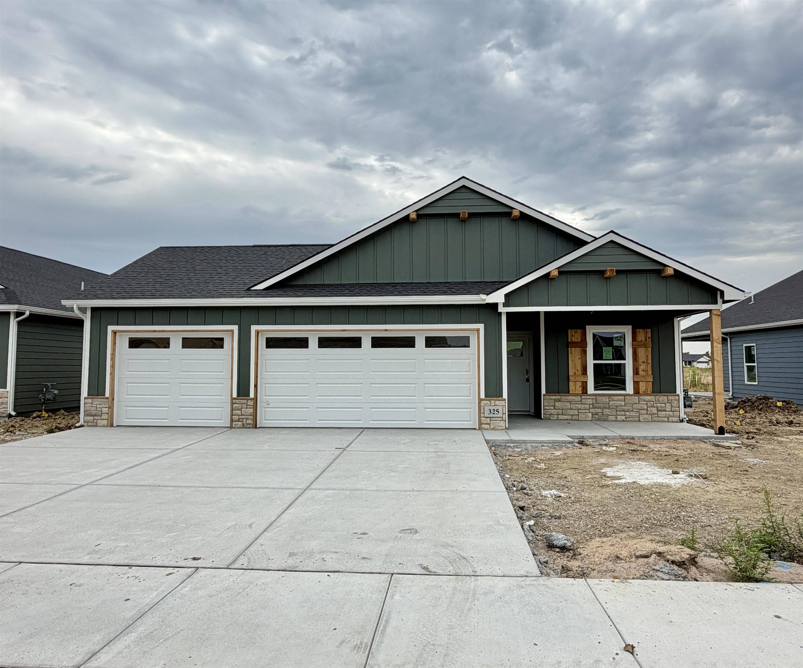 325 N Woodstone St, Derby, KS 67037-7821