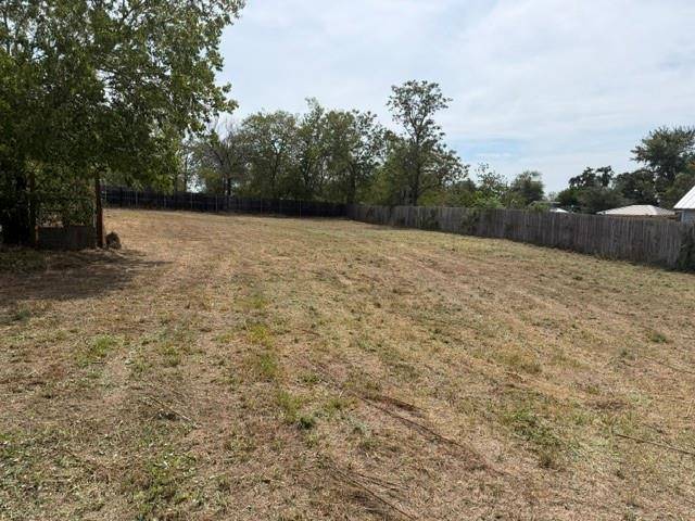 707 W Madison ST, Elgin, TX 78621