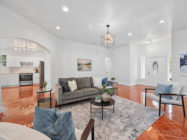 10901 Parkfield DR, Austin, TX 78758