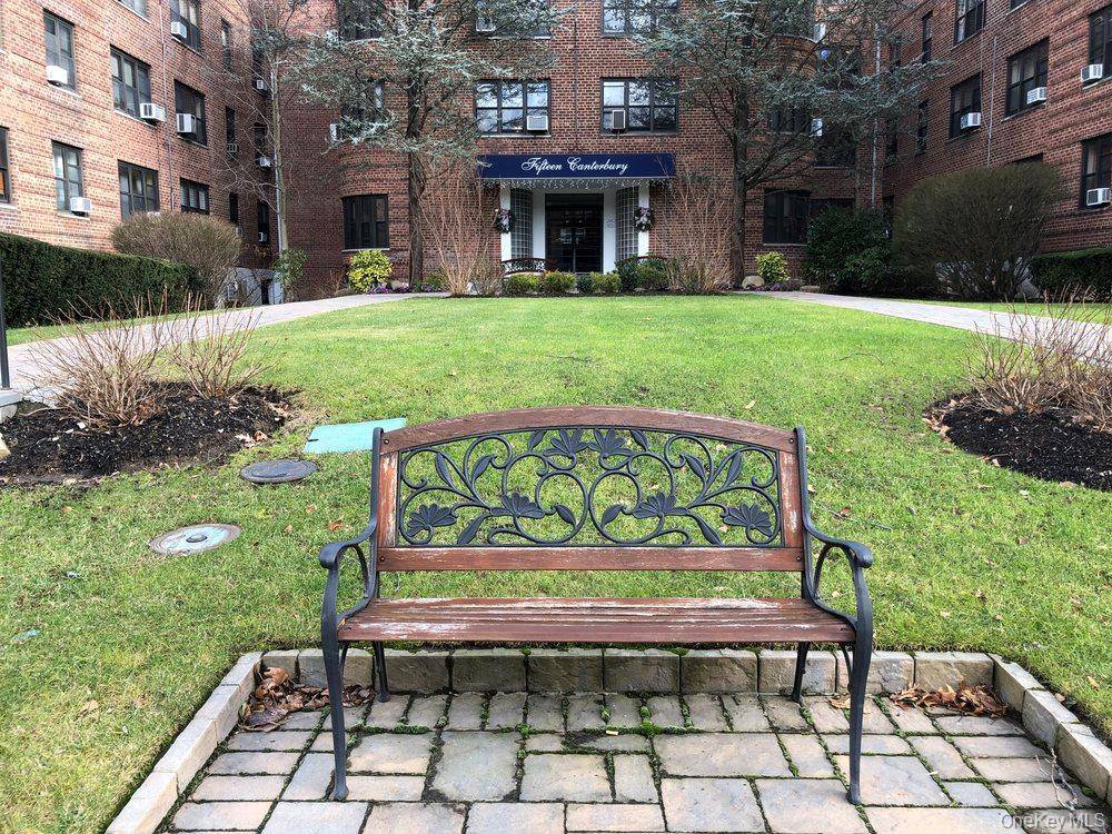 15 Canterbury #C-13, Great Neck Plaza, NY 11021
