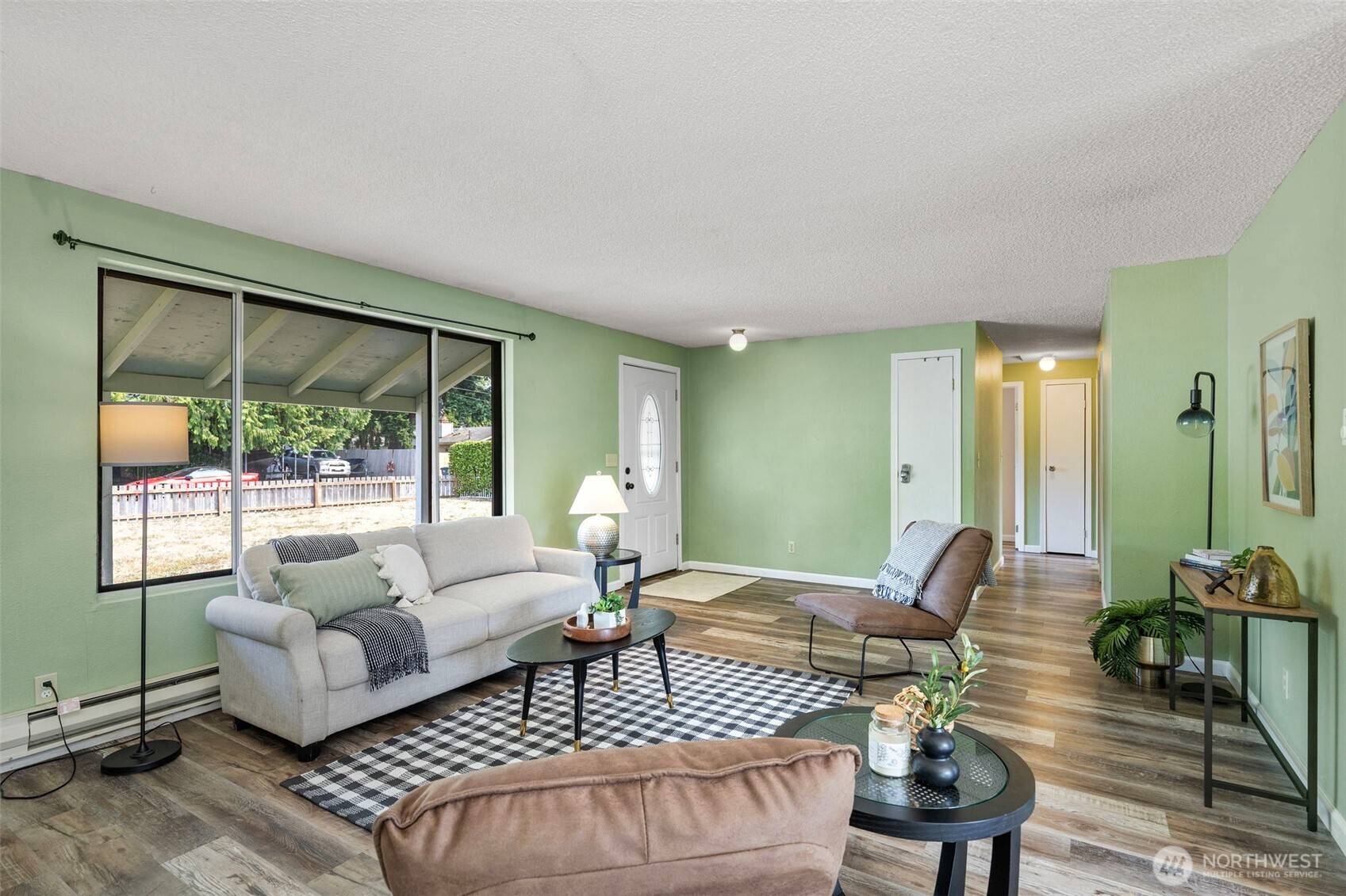 2257 NW Clinton AVE, Poulsbo, WA 98370