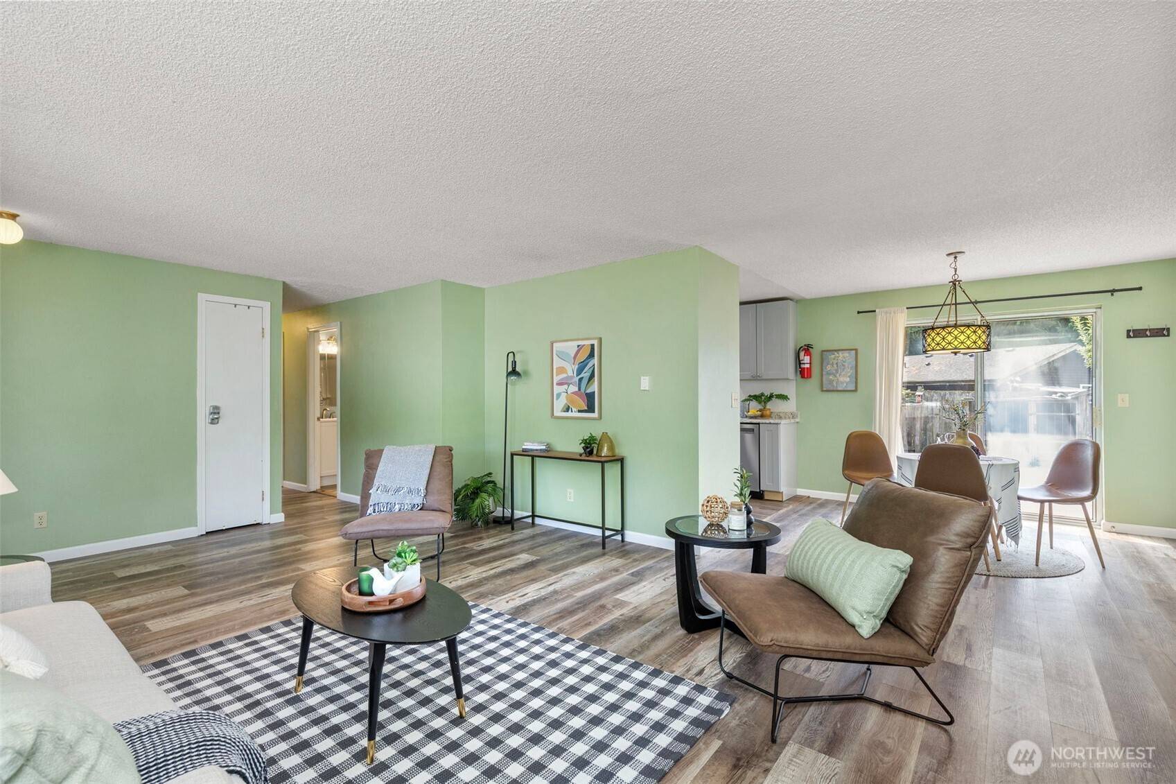 2257 NW Clinton AVE, Poulsbo, WA 98370