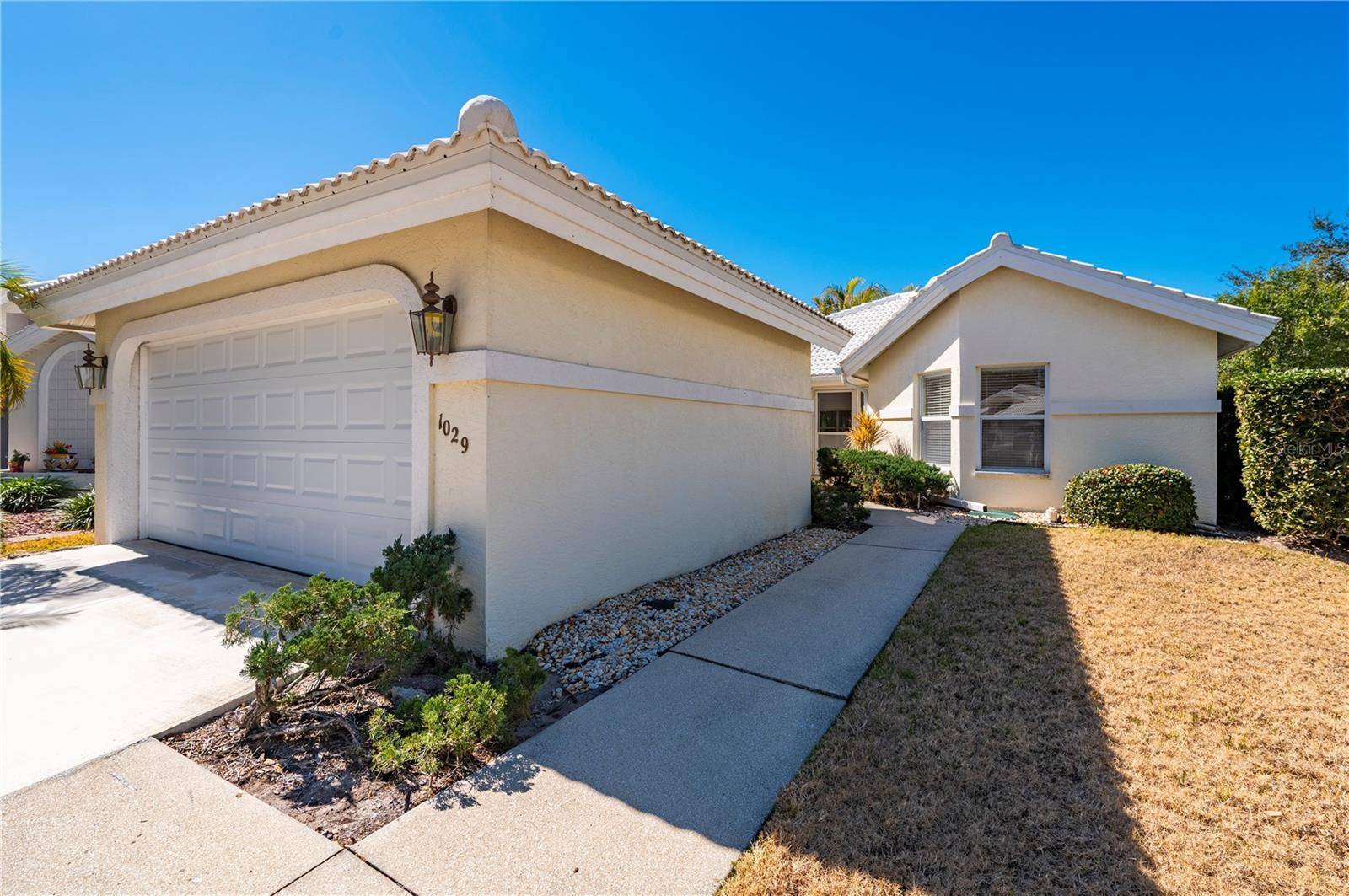 1029 HARBOR TOWN DR, Venice, FL 34292