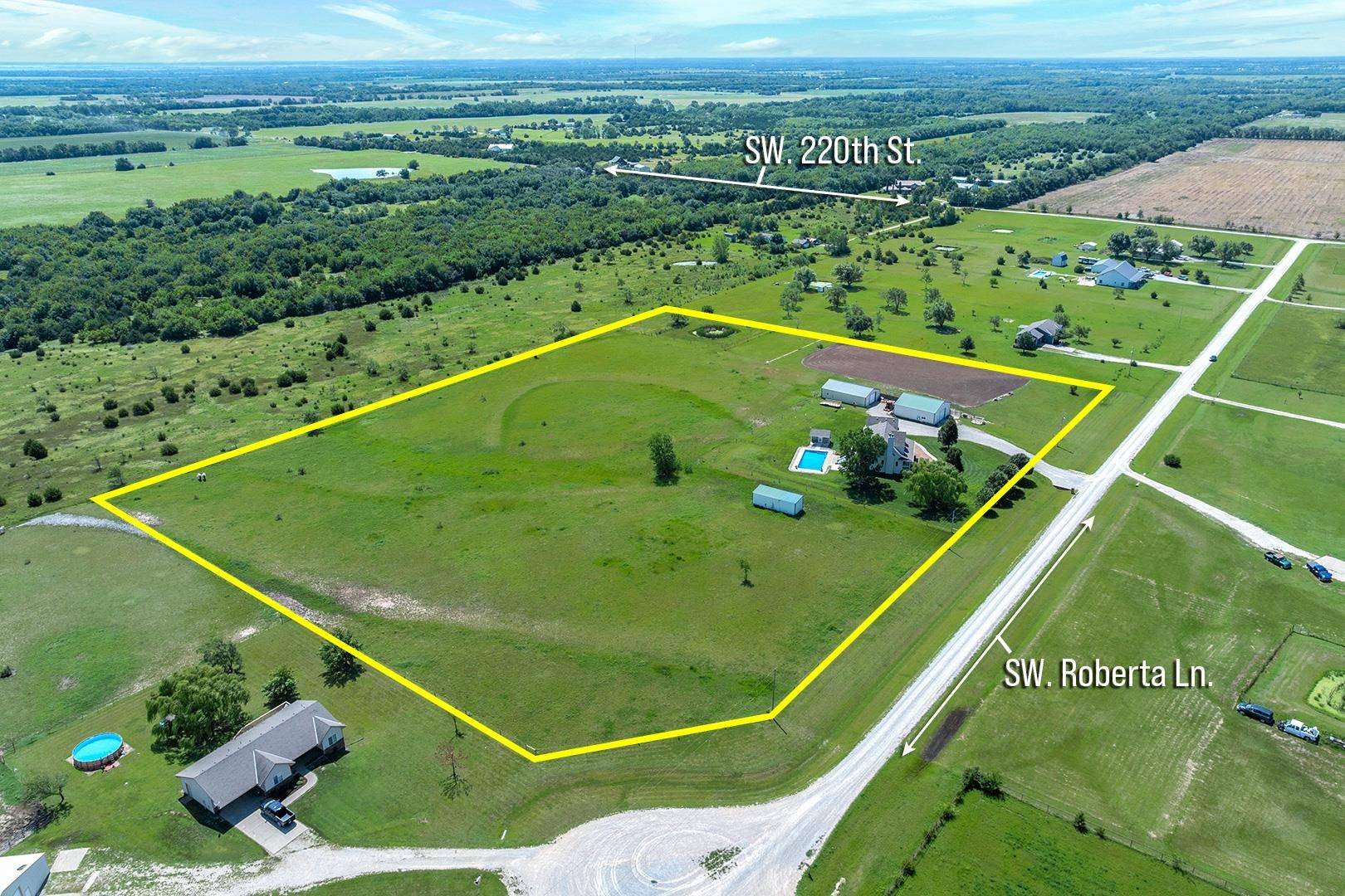 21722 Roberta, Douglass, KS 67039