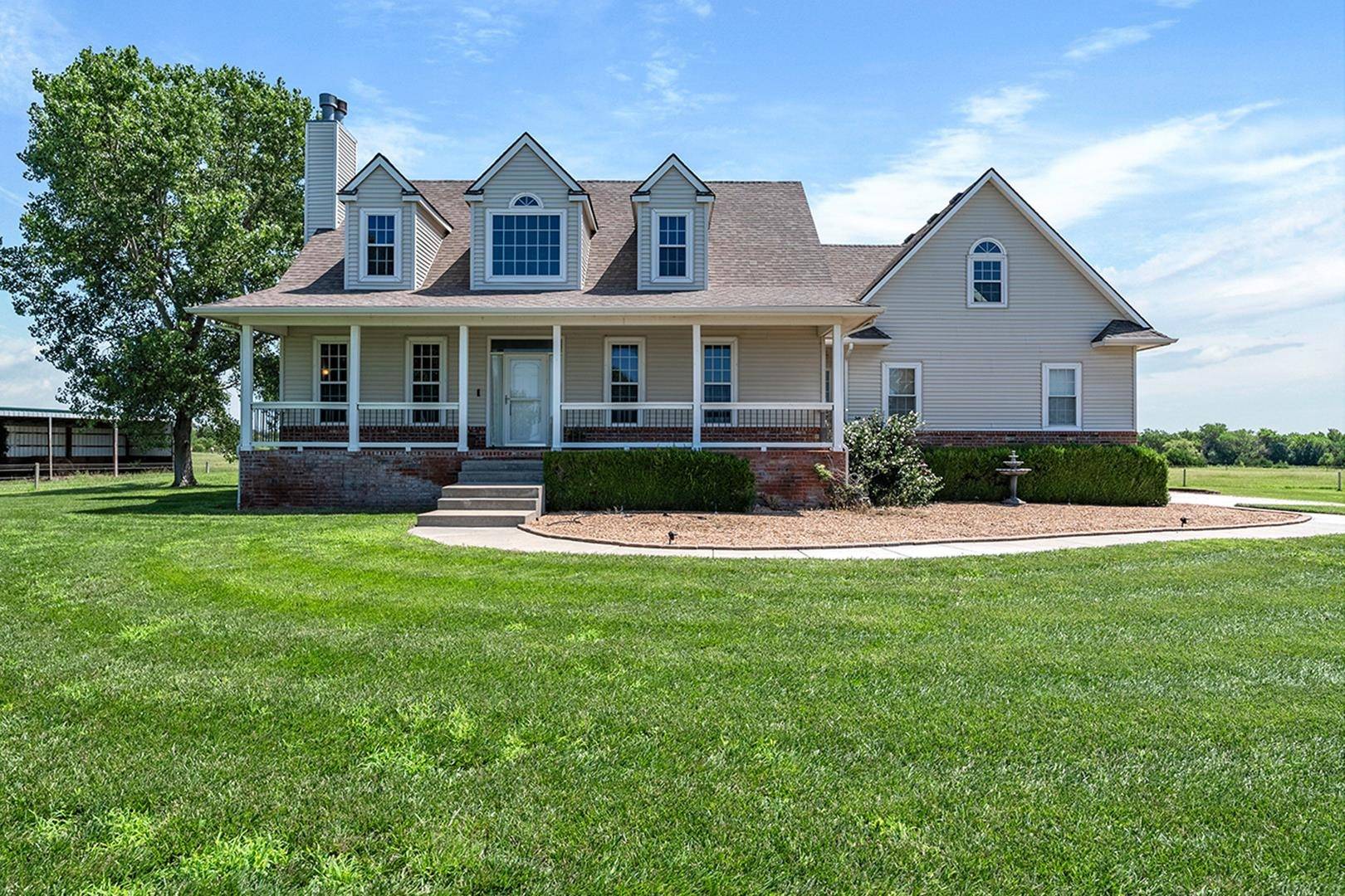 21722 Roberta, Douglass, KS 67039