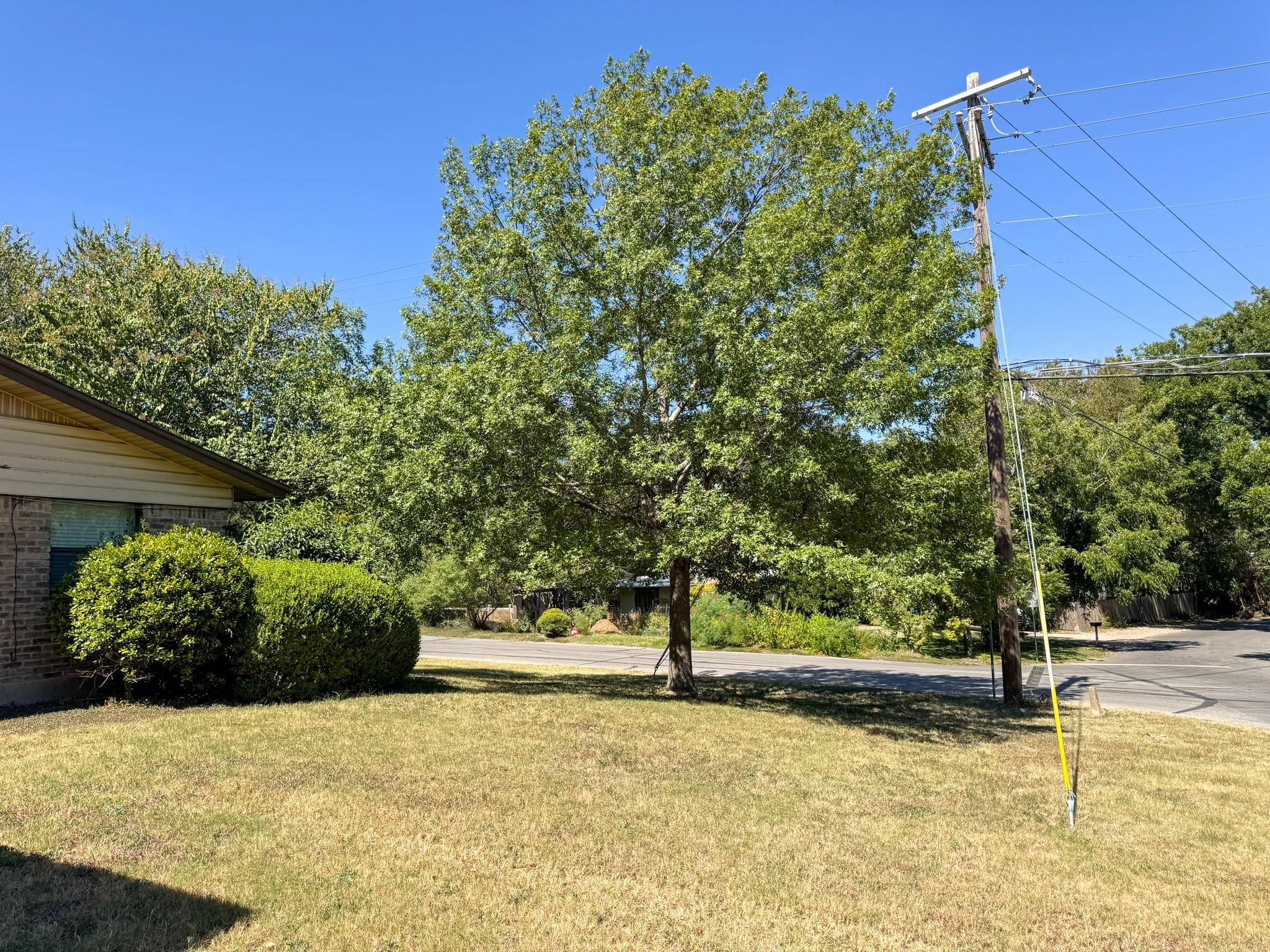 601 E Covington DR #A & B, Austin, TX 78753