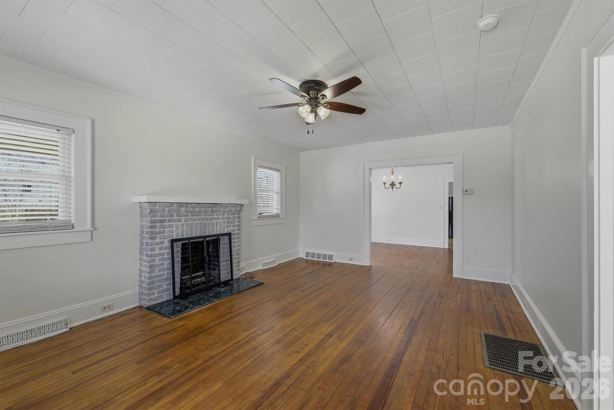 112 Myrtle ST, Morganton, NC 28655