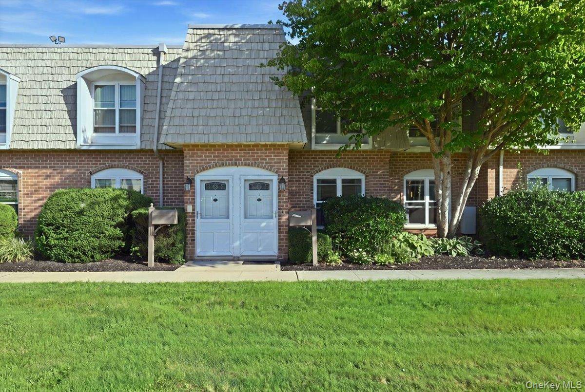 175 Main AVE #167, Wheatley Heights, NY 11798