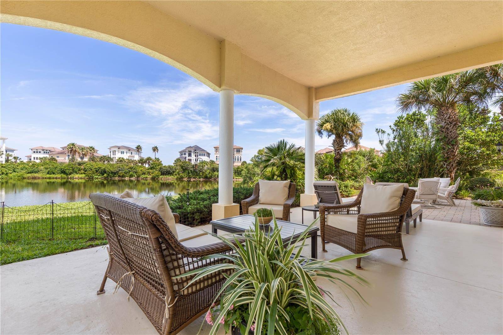 27 SANDPIPER LN, Palm Coast, FL 32137