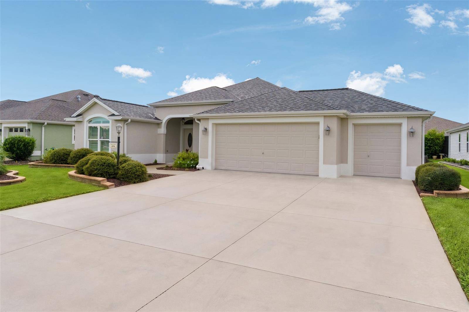 4236 YARDHAM TER, The Villages, FL 32163