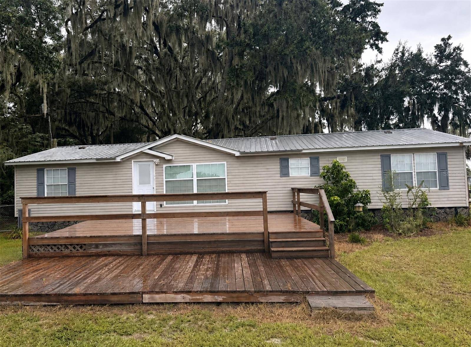 172 E COWPEN LAKE POINT RD, Hawthorne, FL 32640