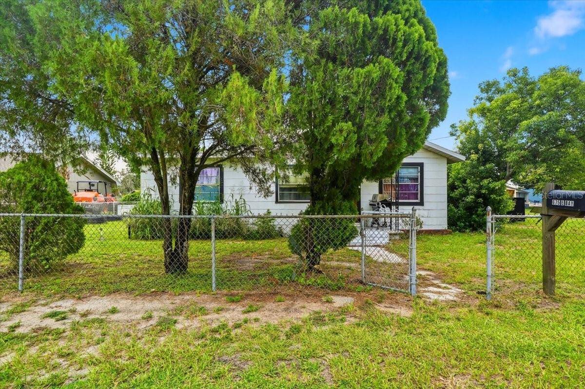 675 E BAY AVE, Eagle Lake, FL 33839