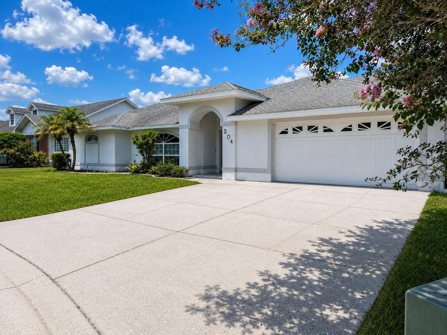 204 LAKE MARIAM CT, Winter Haven, FL 33884