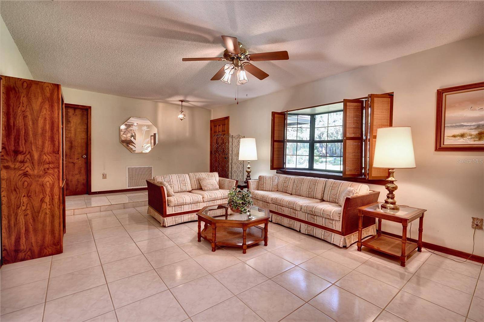 1809 KING EDWARD DR, Kissimmee, FL 34744