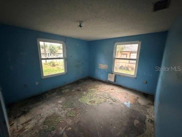 1050 BEACH LN, Winter Haven, FL 33880
