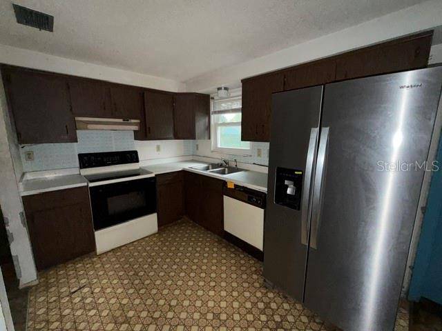 1050 BEACH LN, Winter Haven, FL 33880