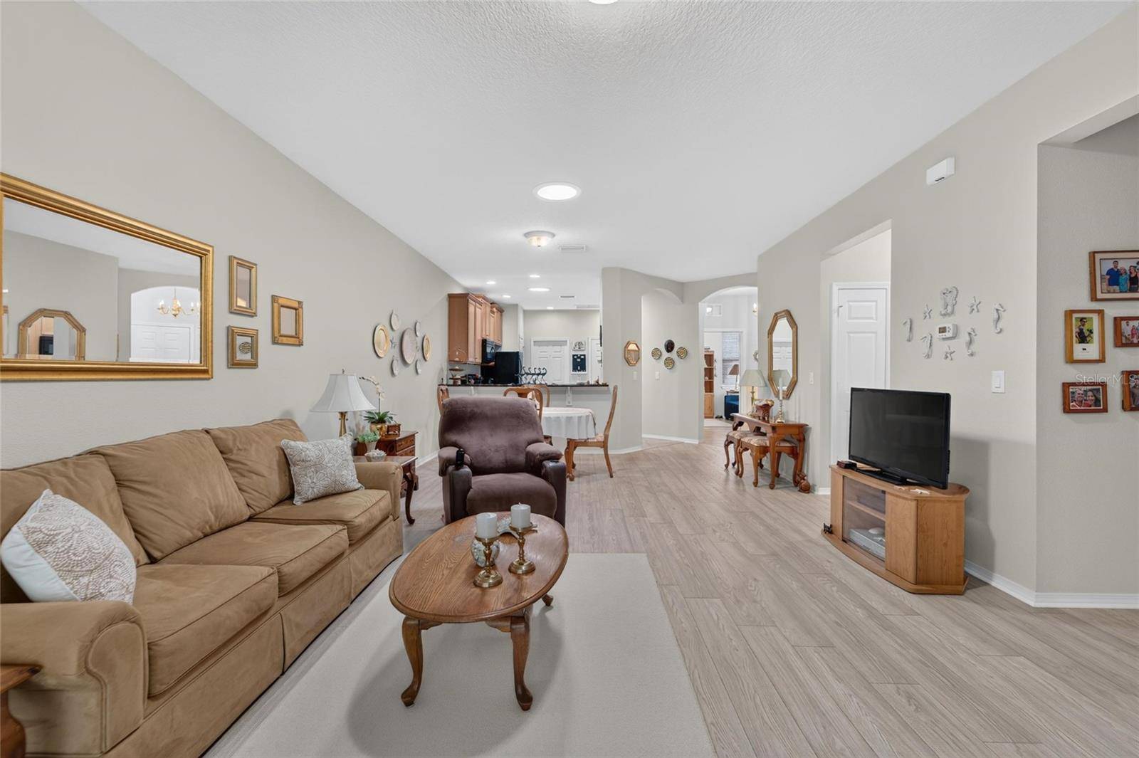 428 SENECA FALLS DR, Apollo Beach, FL 33572