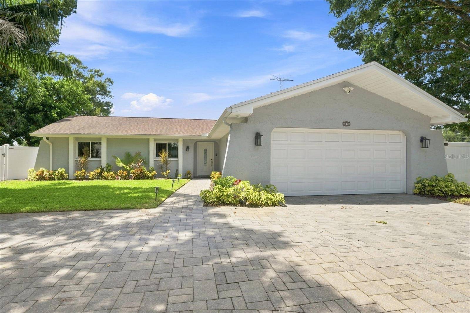 3276 FOX HILL DR, Clearwater, FL 33761