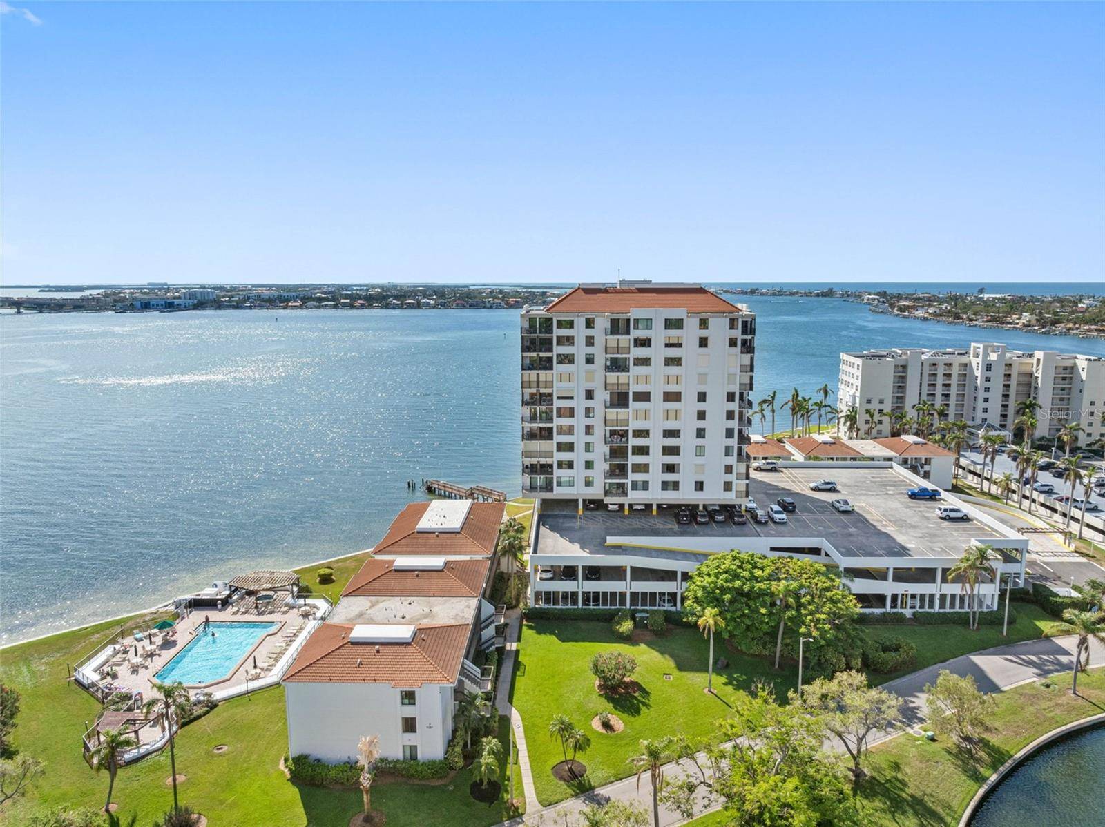 6287 BAHIA DEL MAR CIR #401, St Petersburg, FL 33715