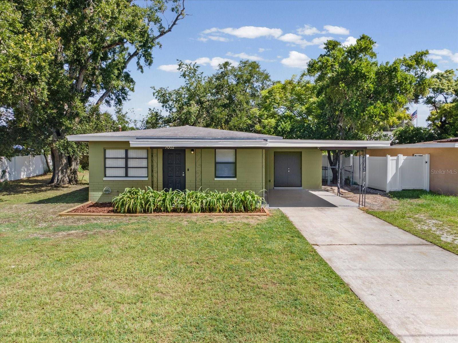7002 THRASHER DR, Tampa, FL 33610