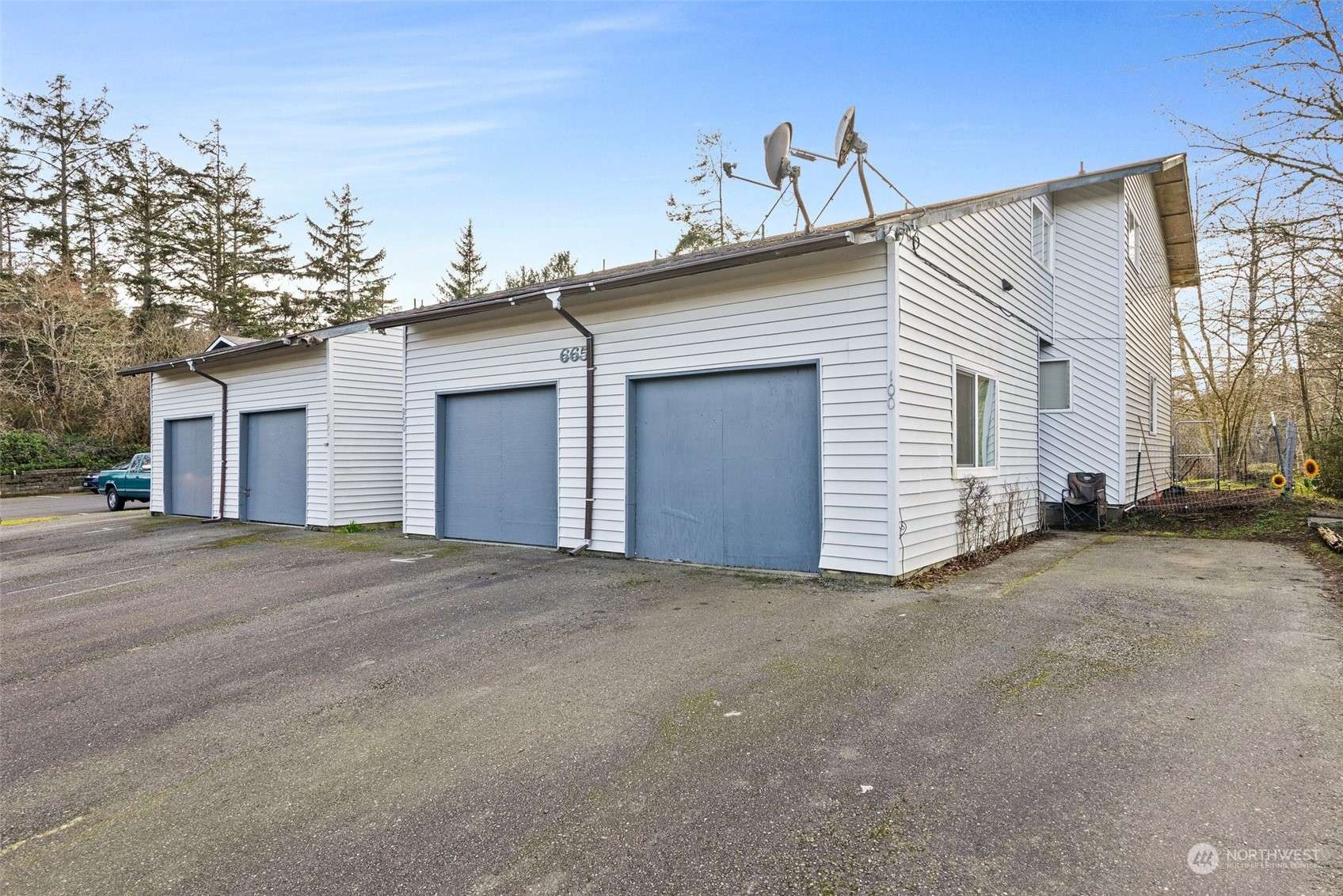 665 Sunset AVE, Ocean Shores, WA 98569