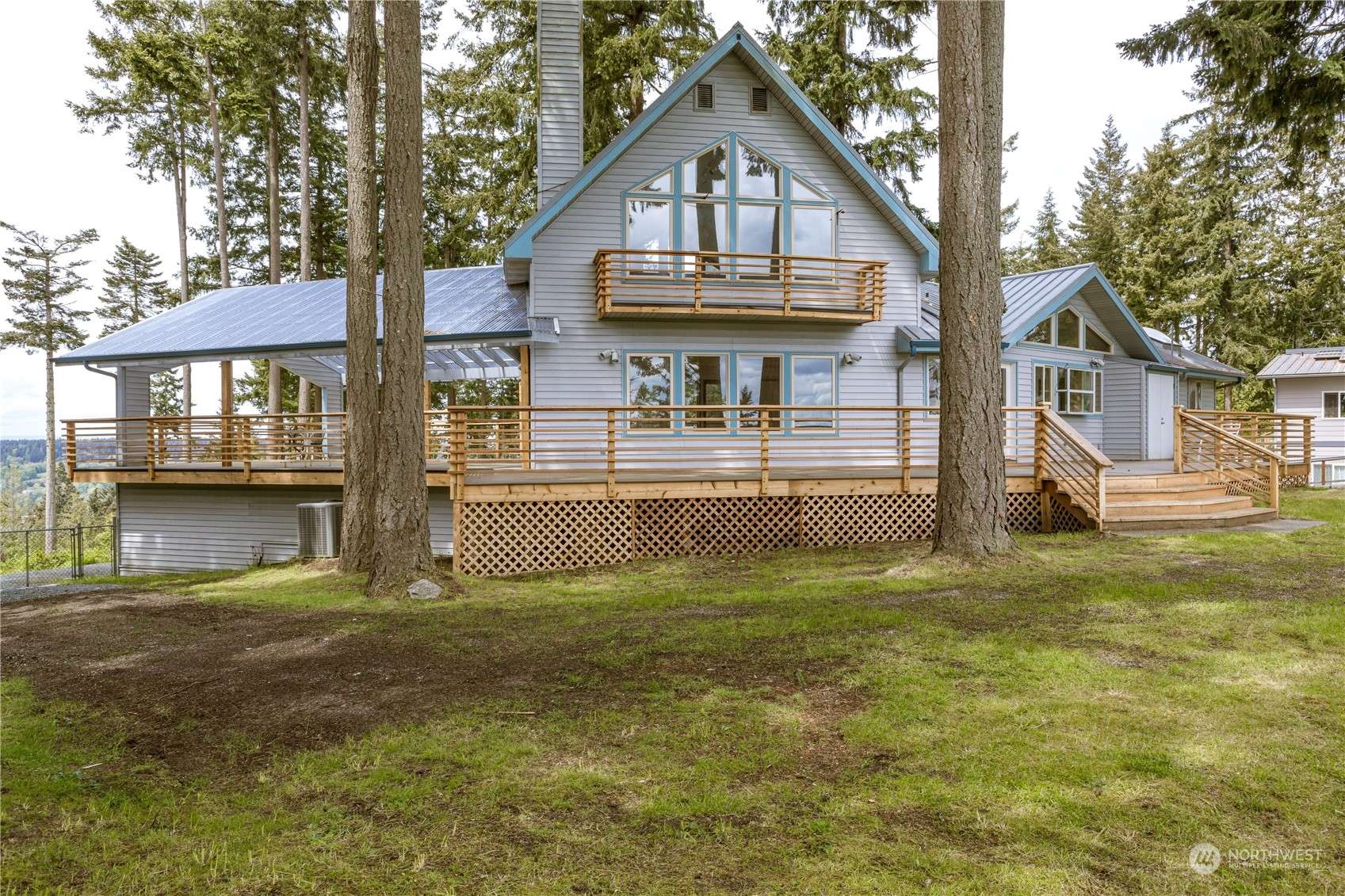 8167 Possession Ridge Lane, Clinton, WA 98236