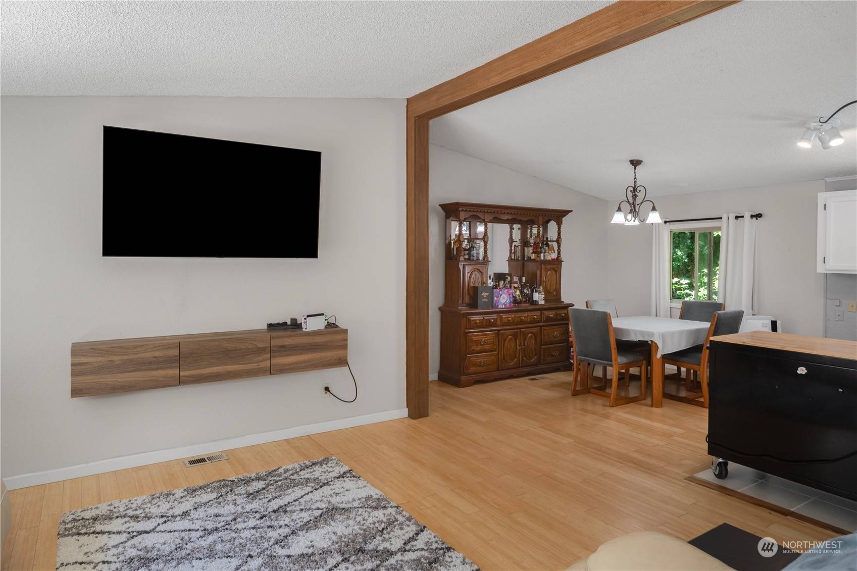 310 N Beacon Point LOOP S, Lilliwaup, WA 98555