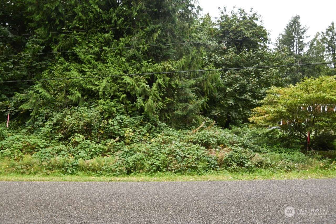 7047 Kellogg DR NE, Olympia, WA 98516