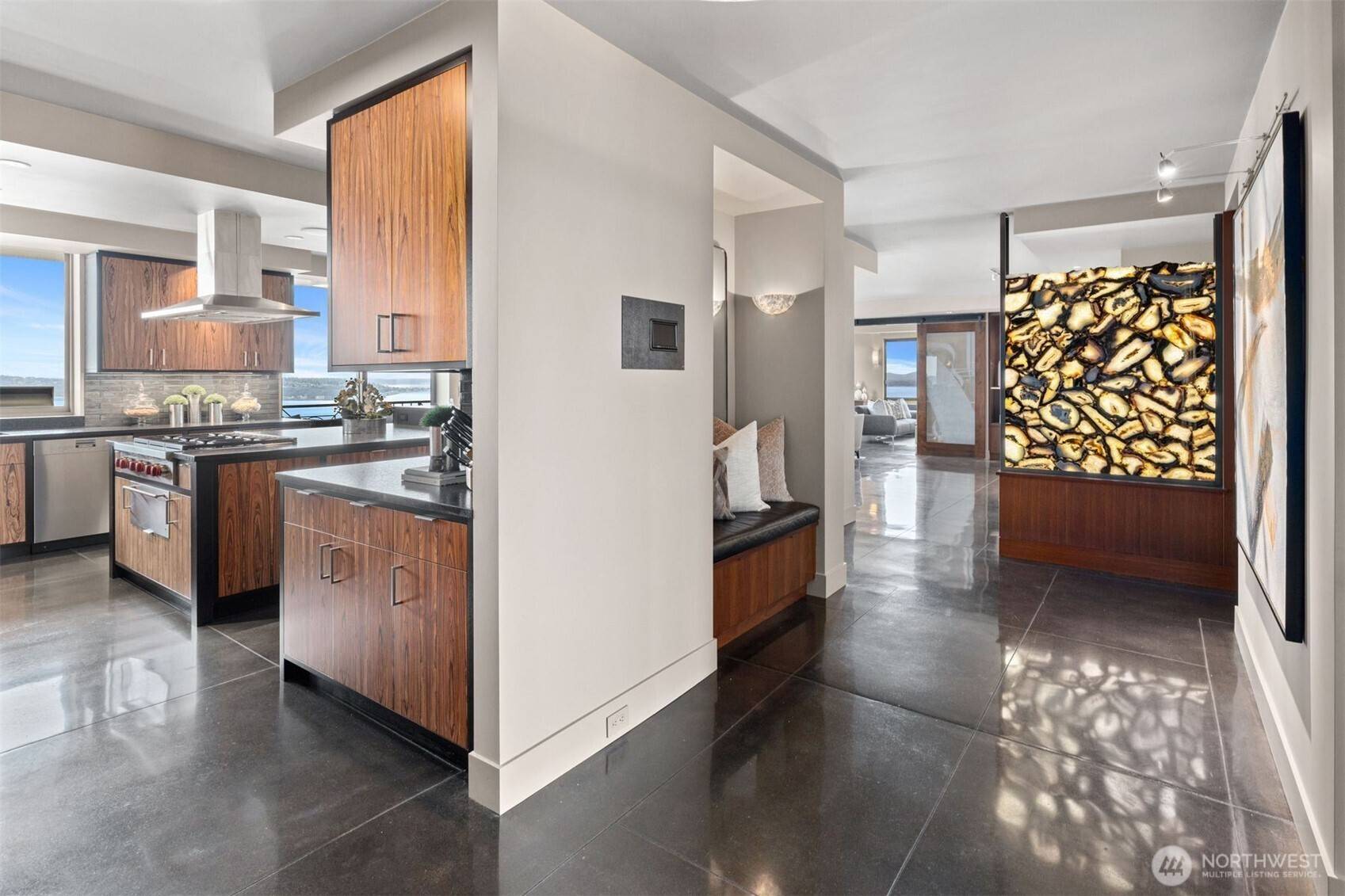 111 W Highland DR #9E&9W, Seattle, WA 98119