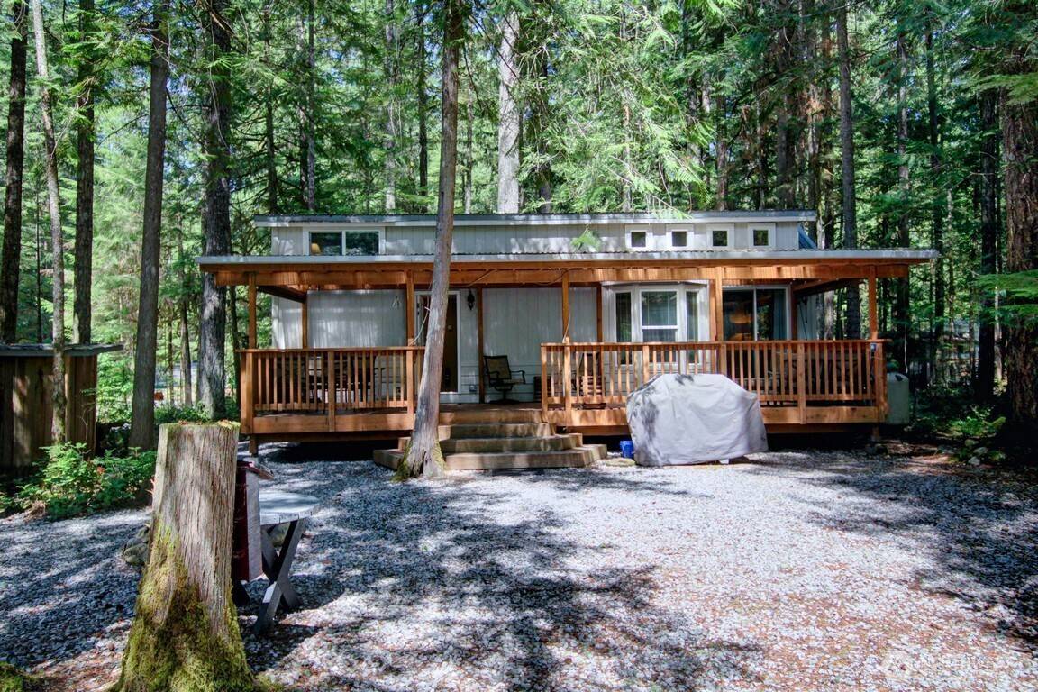 299 6 Schinn Canyon DR, Deming, WA 98244