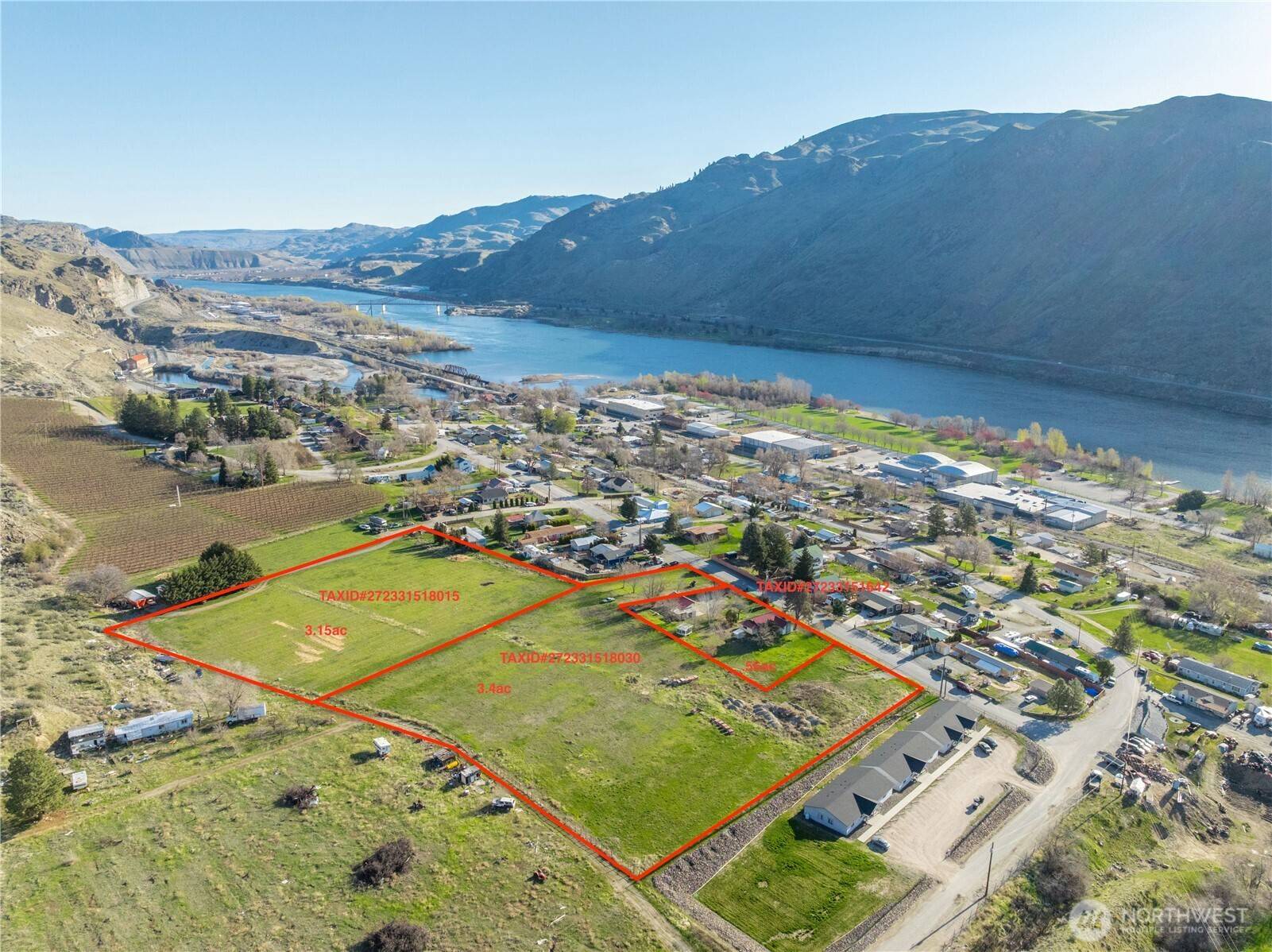 123 Chelan Falls, Chelan Falls, WA 98817