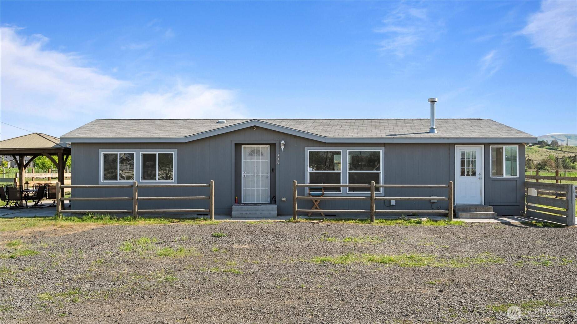 398 Balm St., Touchet, WA 99360