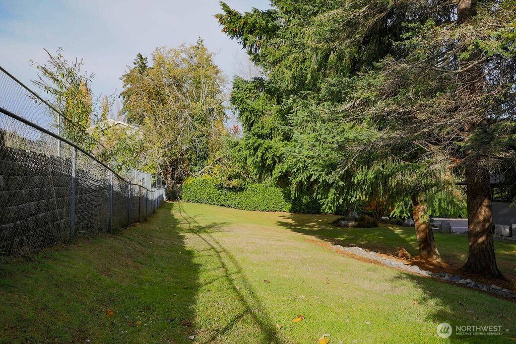 1111 NW Lowell ST, Silverdale, WA 98383