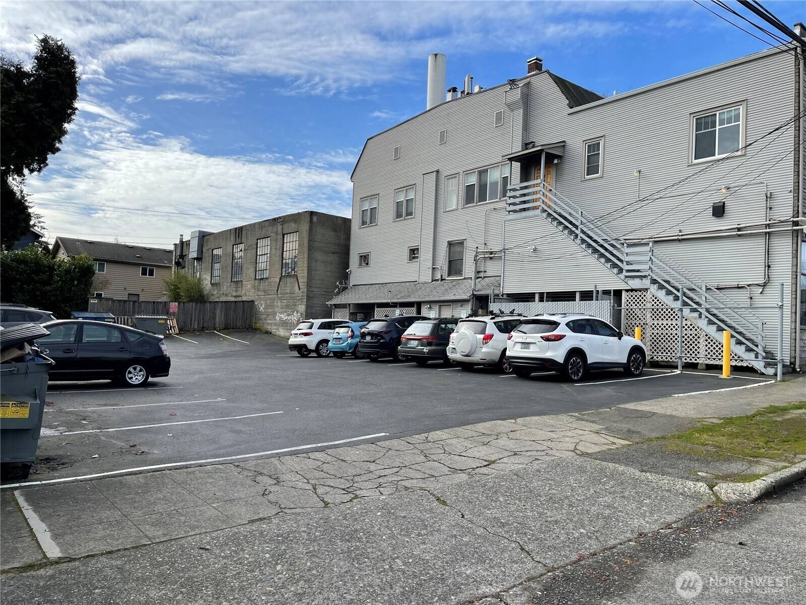 8214 Greenwood AVE N, Seattle, WA 98103