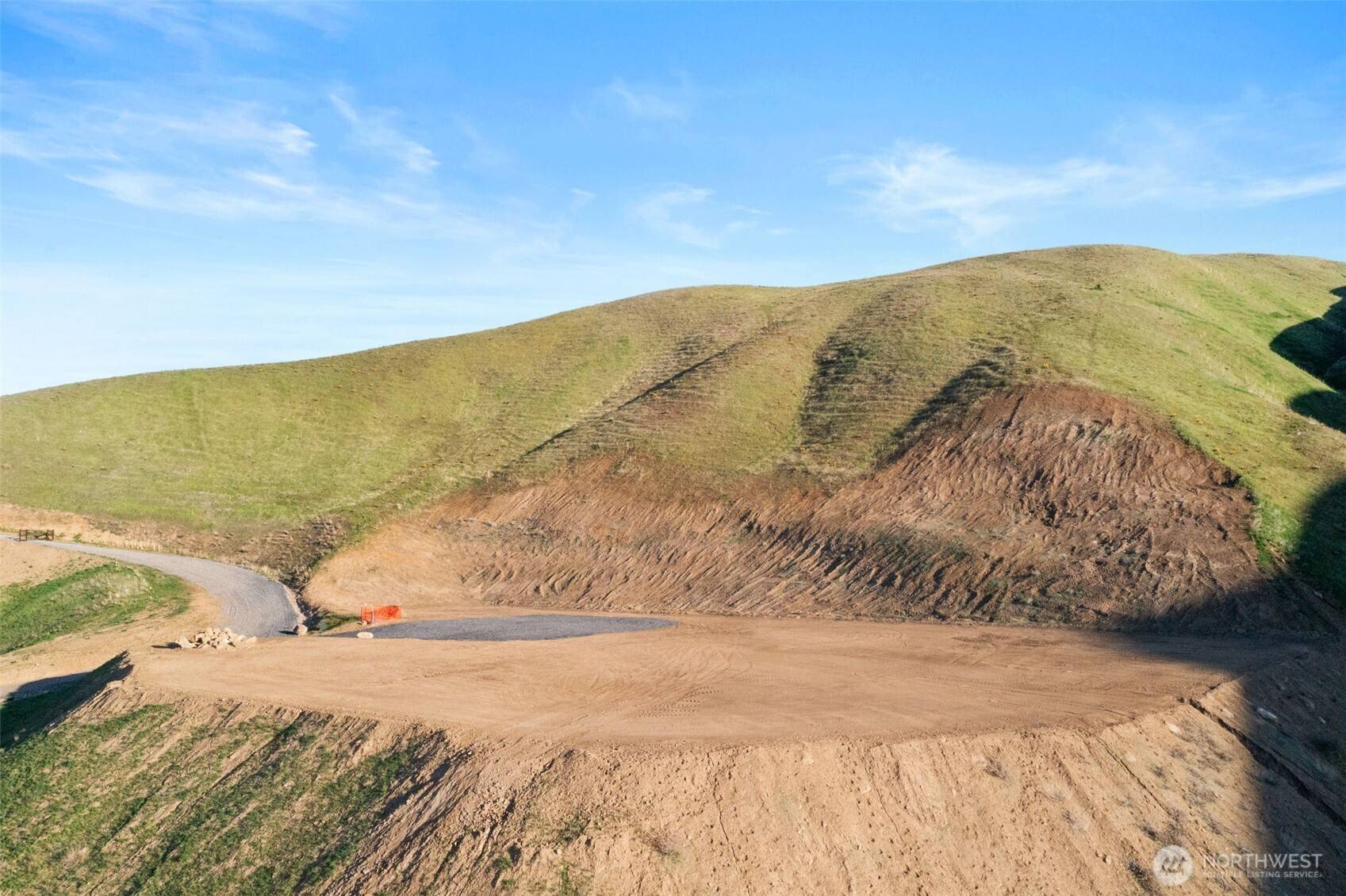360 Diede Hills LN, Wenatchee, WA 98801