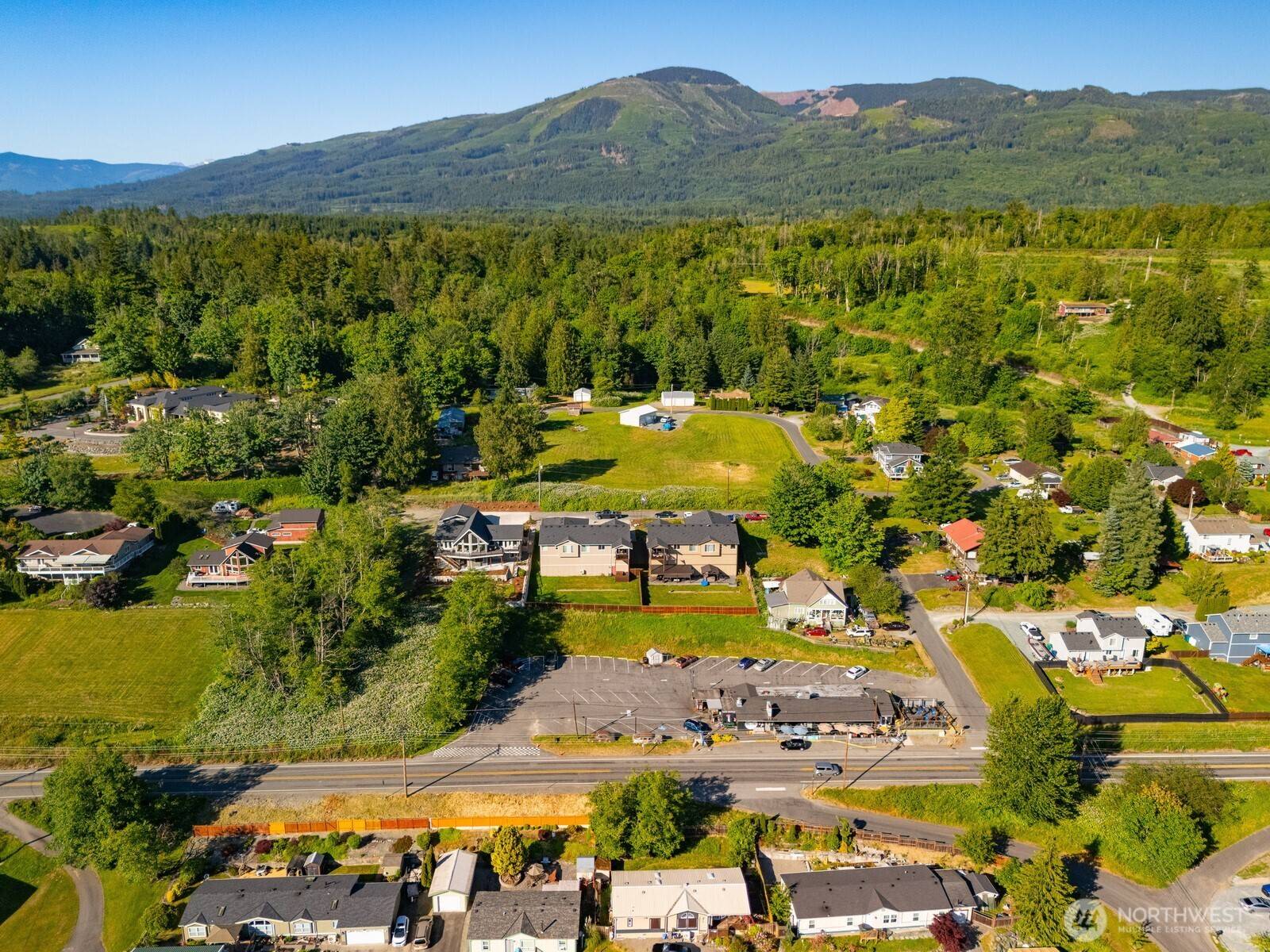 18158 Freedom LN, Mount Vernon, WA 98274