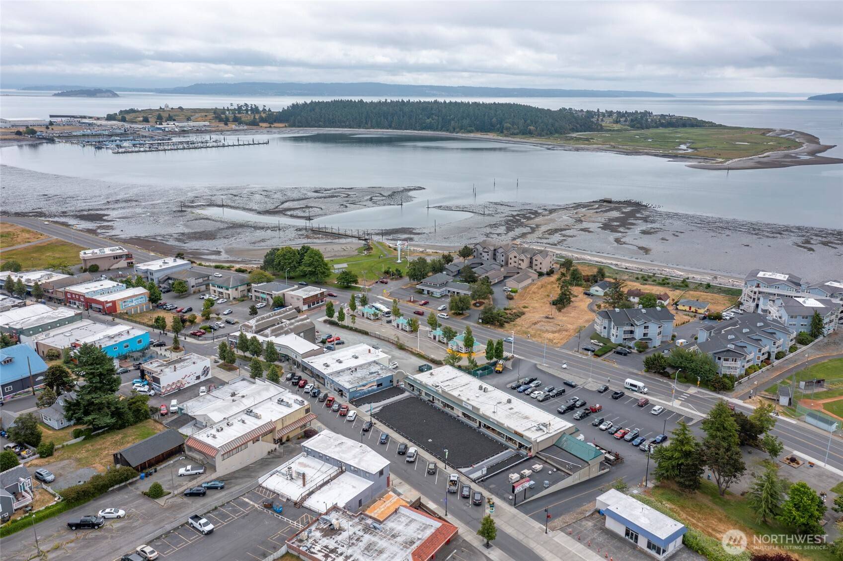 656 SE Bayshore DR, Oak Harbor, WA 98277