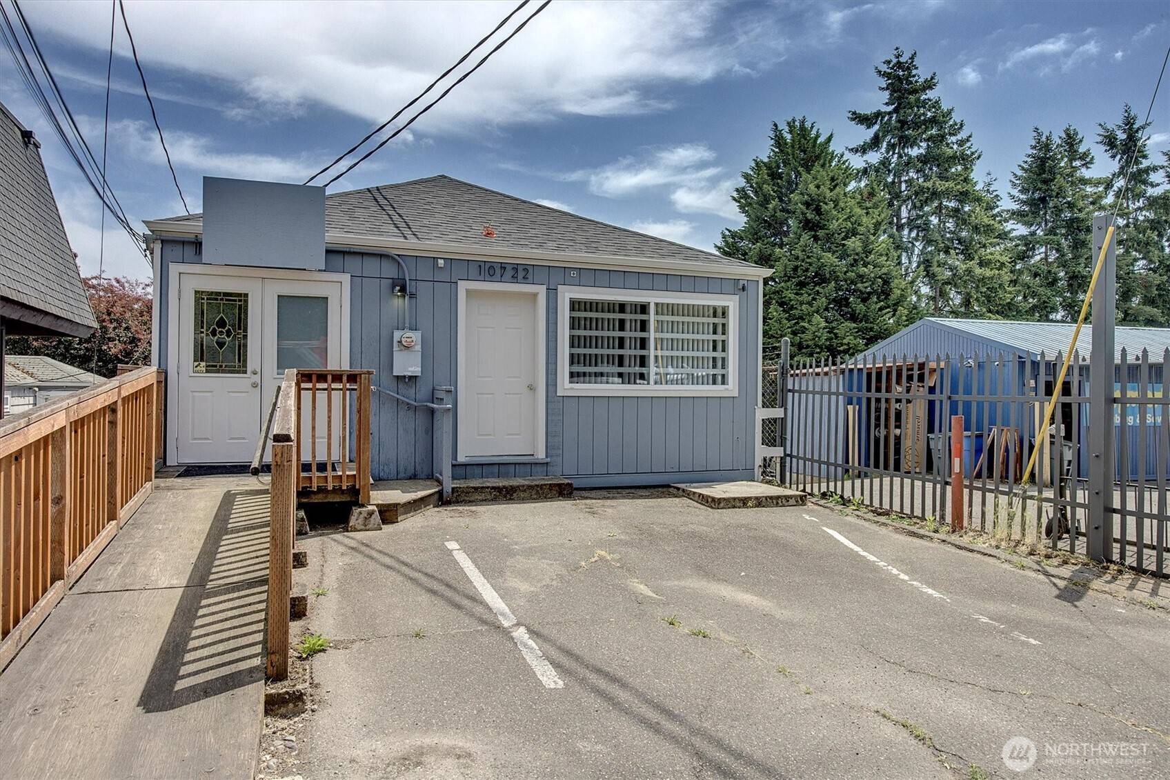 10722 Lake City Way NE, Seattle, WA 98125