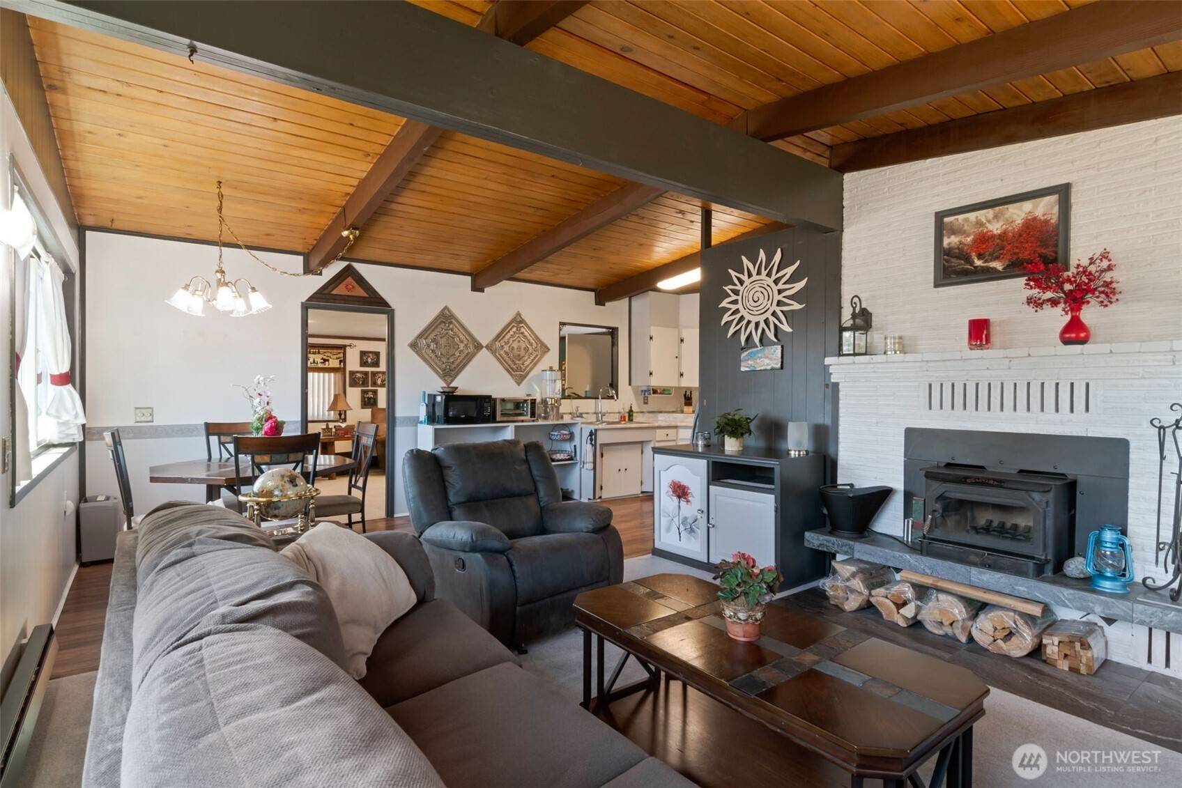 967 Donald AVE, Oak Harbor, WA 98277