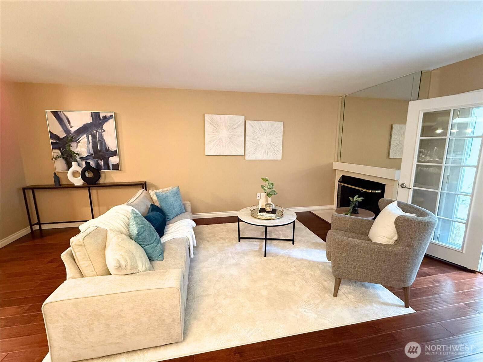 7600 SE 29th St #501, Mercer Island, WA 98040