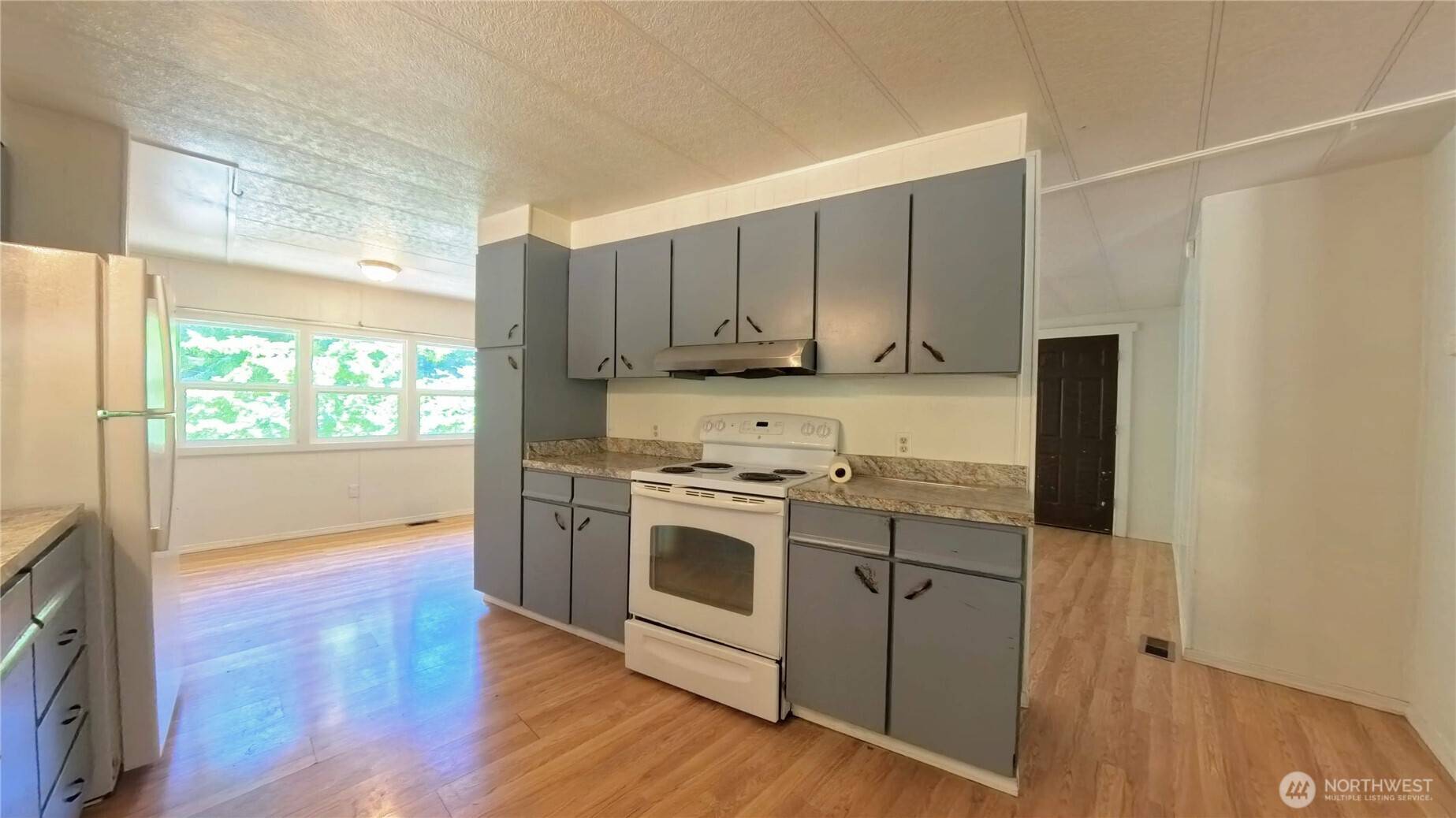 650 N Lake Cushman RD, Hoodsport, WA 98548