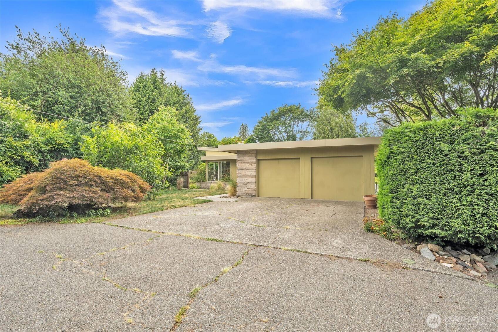 11521 Corliss AVE N, Seattle, WA 98133