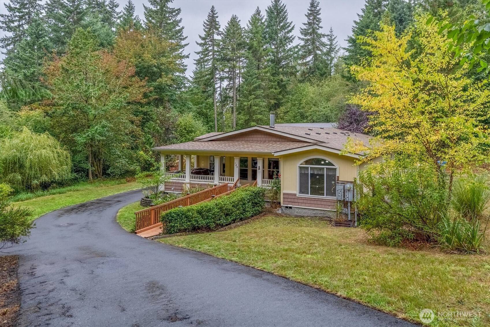 124 Solo Meadows LN, Longview, WA 98632