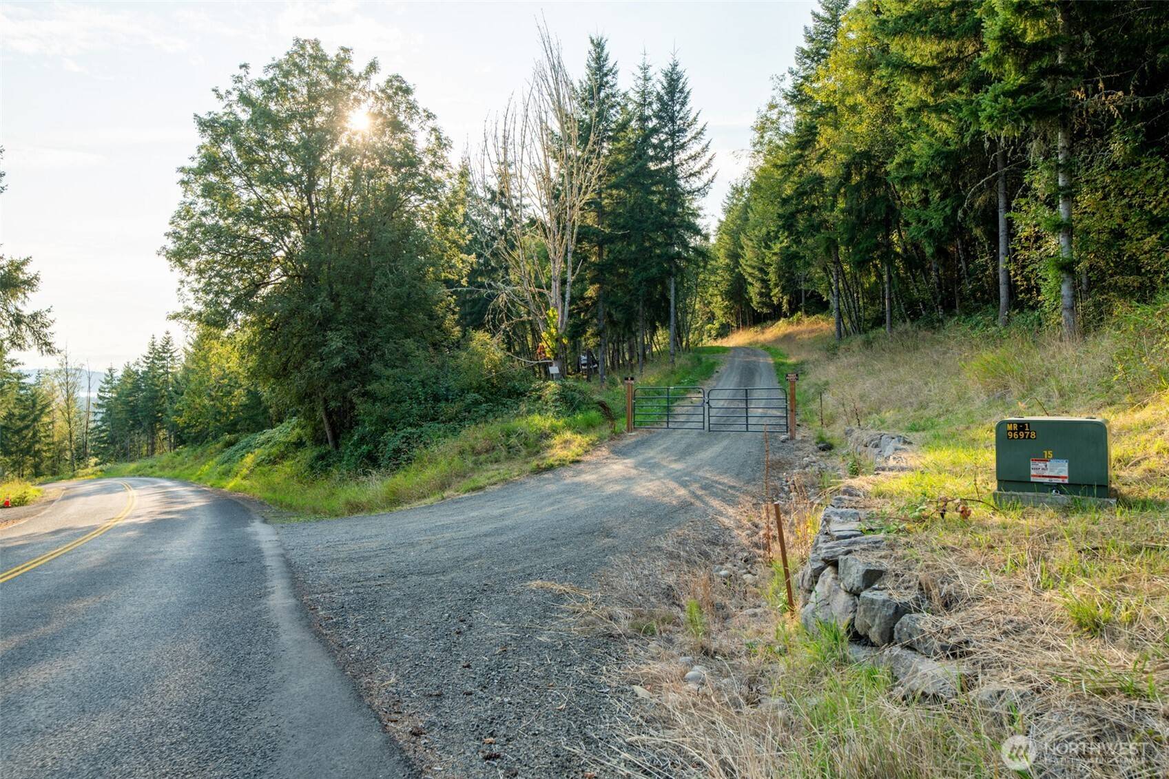189 Kjesbu RD, Silver Creek, WA 98585