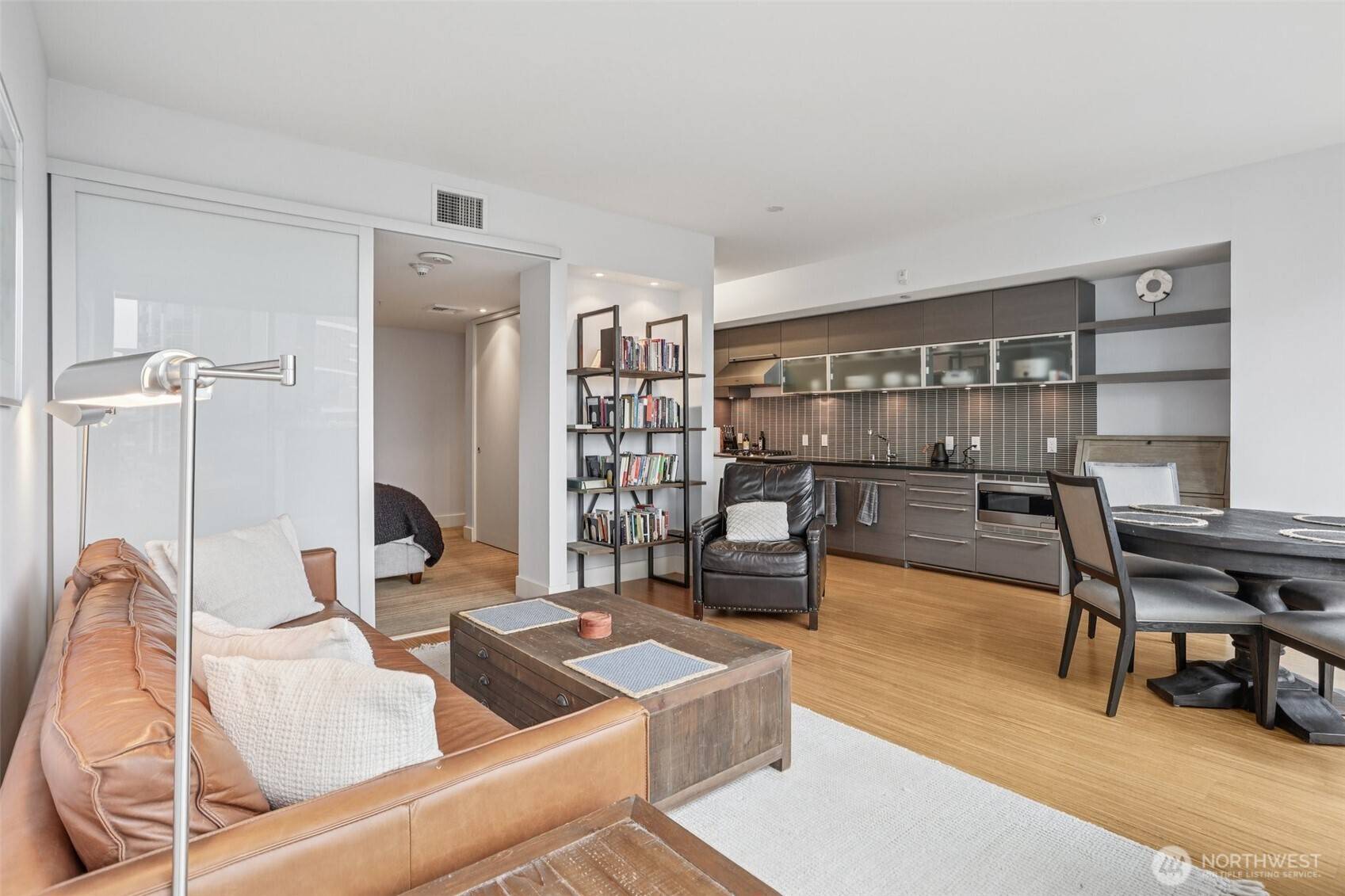 820 Blanchard ST #904, Seattle, WA 98121