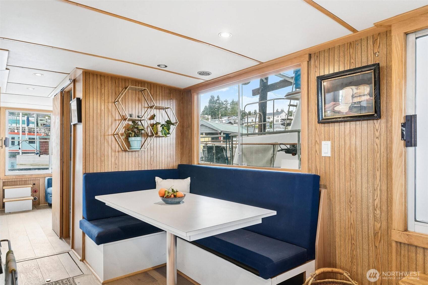 2401 N Northlake WAY, Seattle, WA 98103