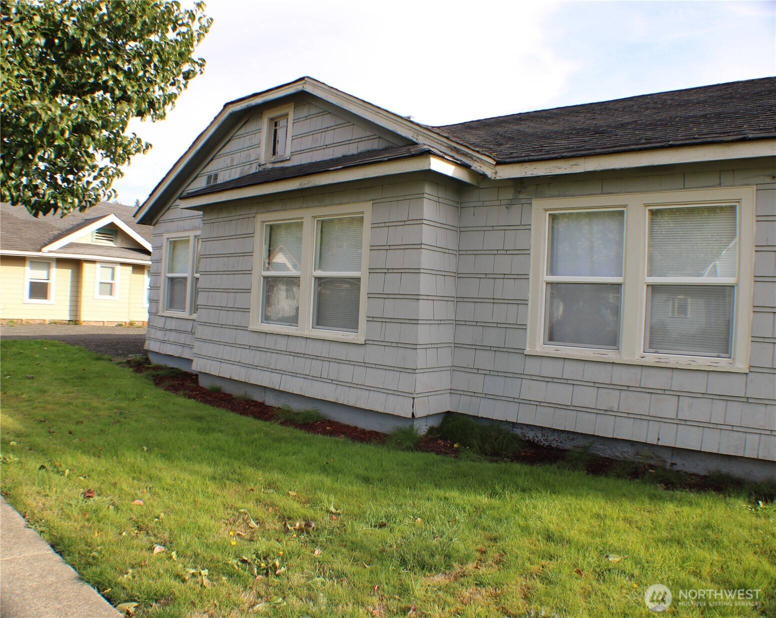 301 Eklund AVE, Hoquiam, WA 98550