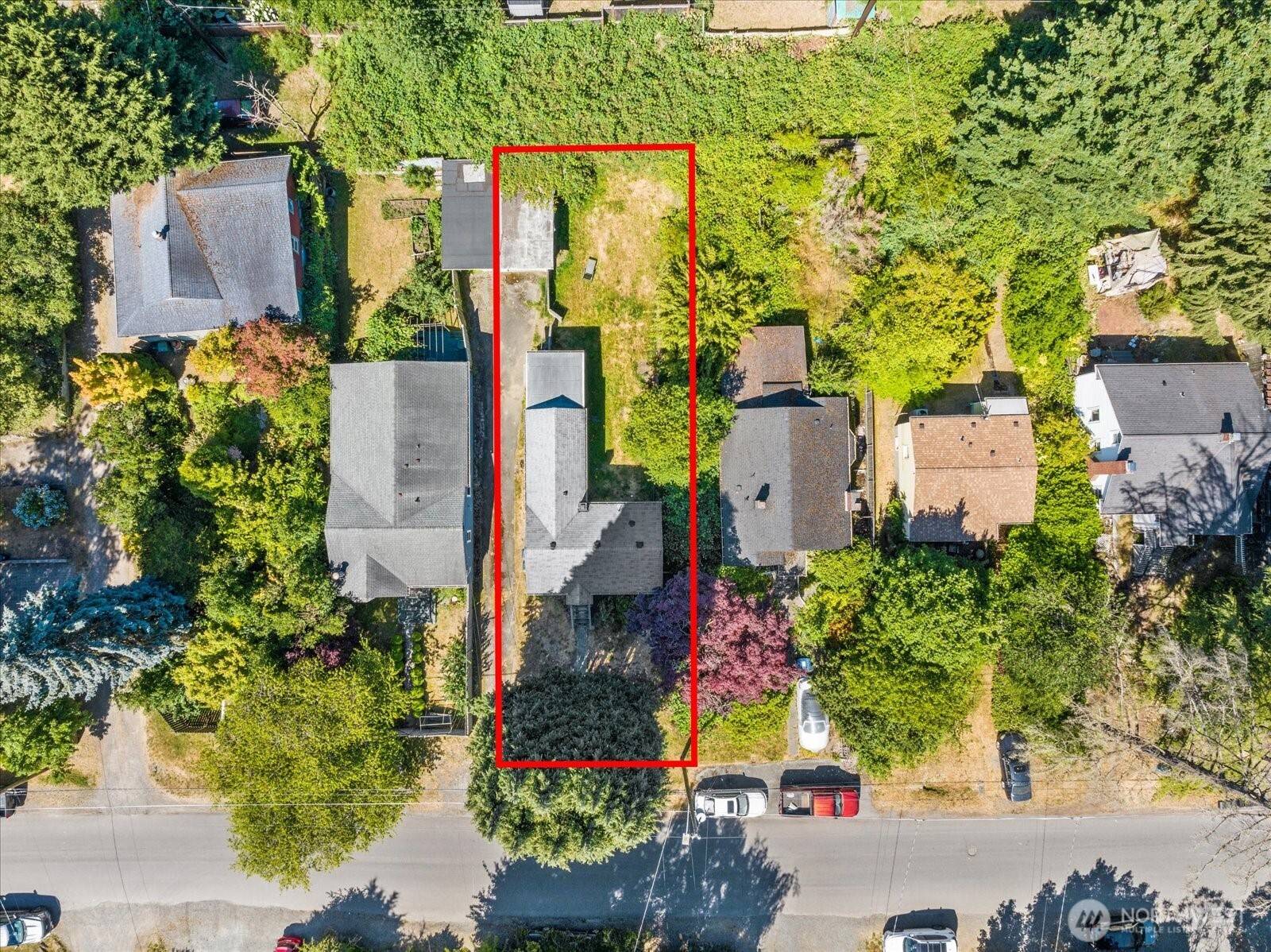10019 Interlake AVE N, Seattle, WA 98133